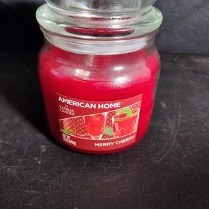 Merry Cherry Candle - Red Yankee Candle